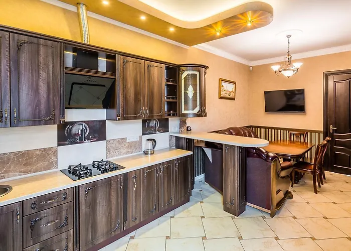 Beautiful D.galytskogo Apartman *